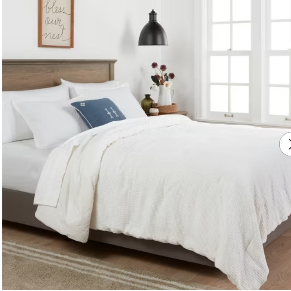Threshold White Washed Waffle Weave Comforter Set 3 pieces